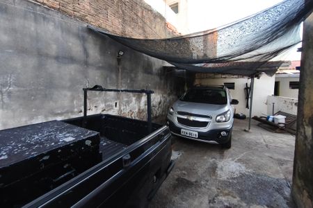 Casa à venda com 100m², 3 quartos e 4 vagasQuintal - Garagem
