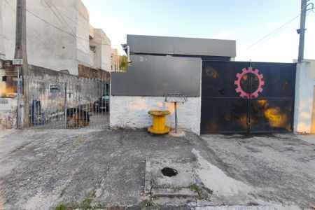 Casa à venda com 100m², 3 quartos e 4 vagasFachada