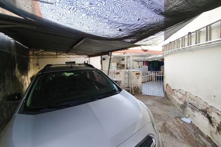 Casa à venda com 100m², 3 quartos e 4 vagasQuintal - Garagem