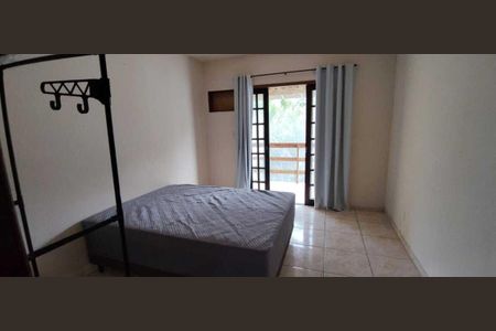 Casa para alugar com 110m², 3 quartos e 2 vagas
