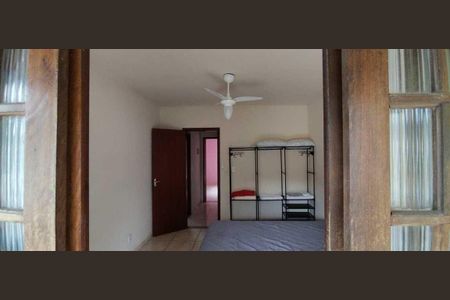 Casa para alugar com 110m², 3 quartos e 2 vagas