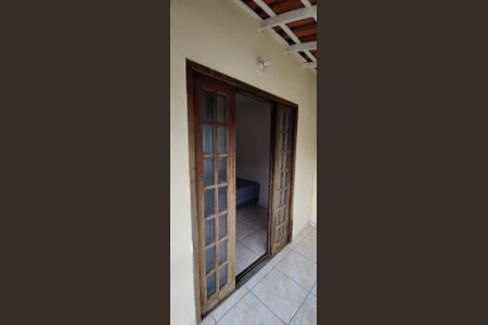 Casa para alugar com 110m², 3 quartos e 2 vagas