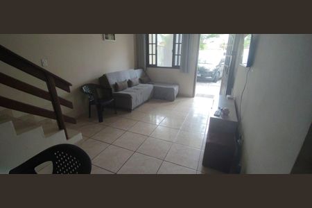 Casa para alugar com 110m², 3 quartos e 2 vagas