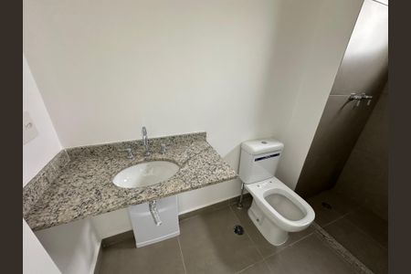 Apartamento à venda com 79m², 2 quartos e 2 vagasBanheiro da Suíte 1
