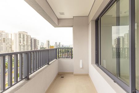 Varanda de kitnet/studio para alugar com 1 quarto, 30m² em Indianópolis, São Paulo