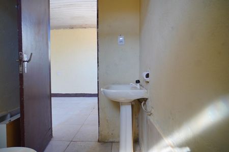 Banheiro  de casa para alugar com 1 quarto, 45m² em Morro Santana, Porto Alegre