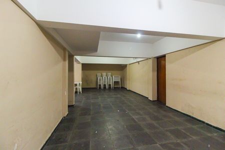 Apartamento para alugar com 55m², 2 quartos e 1 vaga Apartamento para alugar com 55m², 2 quartos e 1 vagaÁrea comum - Salão de festas