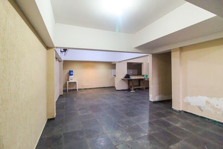 Apartamento para alugar com 55m², 2 quartos e 1 vaga Apartamento para alugar com 55m², 2 quartos e 1 vagaÁrea comum - Salão de festas