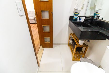 Apartamento para alugar com 55m², 2 quartos e 1 vaga Apartamento para alugar com 55m², 2 quartos e 1 vagaBanheiro
