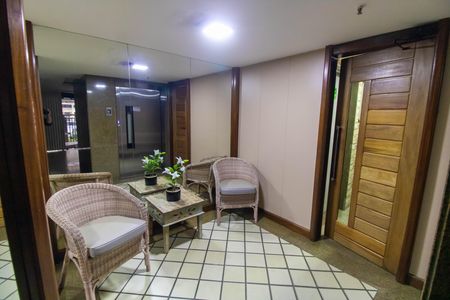 Apartamento à venda com 113m², 3 quartos e 1 vaga Apartamento à venda com 113m², 3 quartos e 1 vagaPortaria