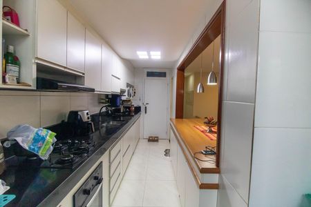 Apartamento à venda com 113m², 3 quartos e 1 vaga Apartamento à venda com 113m², 3 quartos e 1 vagaCozinha e Área de Serviço