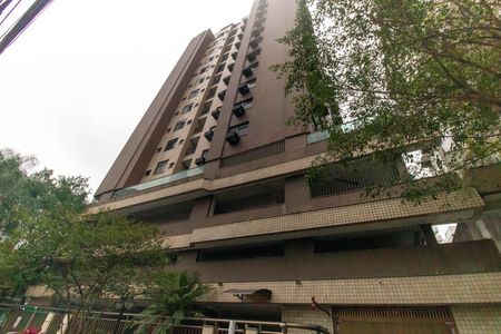 Apartamento à venda com 113m², 3 quartos e 1 vaga Apartamento à venda com 113m², 3 quartos e 1 vagaFachada