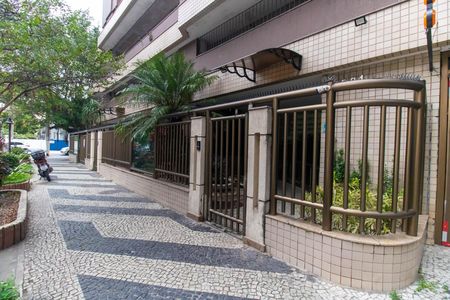 Apartamento à venda com 113m², 3 quartos e 1 vaga Apartamento à venda com 113m², 3 quartos e 1 vagaFachada
