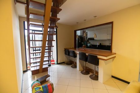 Apartamento à venda com 113m², 3 quartos e 1 vaga Apartamento à venda com 113m², 3 quartos e 1 vagaSala