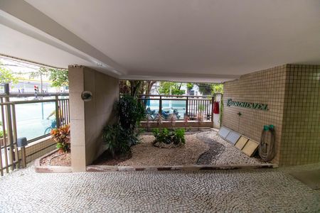 Apartamento à venda com 113m², 3 quartos e 1 vaga Apartamento à venda com 113m², 3 quartos e 1 vagaÁrea comum