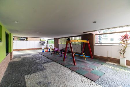 Apartamento à venda com 113m², 3 quartos e 1 vaga Apartamento à venda com 113m², 3 quartos e 1 vagaÁrea comum