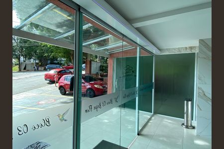 Apartamento para alugar com 55m², 2 quartos e 1 vaga Apartamento para alugar com 55m², 2 quartos e 1 vagaHall do Bloco