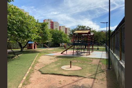 Apartamento para alugar com 55m², 2 quartos e 1 vaga Apartamento para alugar com 55m², 2 quartos e 1 vagaÁrea comum - Playground