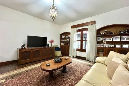 Sala de casa à venda com 3 quartos, 240m² em Campo Belo, São Paulo