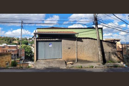 Casa para alugar com 70m², 2 quartos e 1 vaga