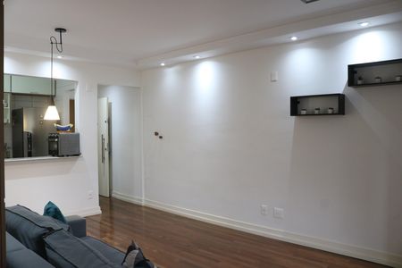 Apartamento à venda com 74m², 2 quartos e 1 vagaSala