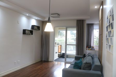 Apartamento à venda com 74m², 2 quartos e 1 vagaSala
