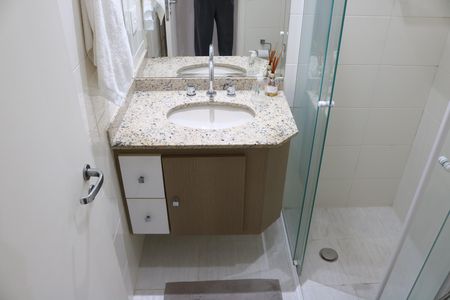 Apartamento à venda com 74m², 2 quartos e 1 vagaBanheiro 1
