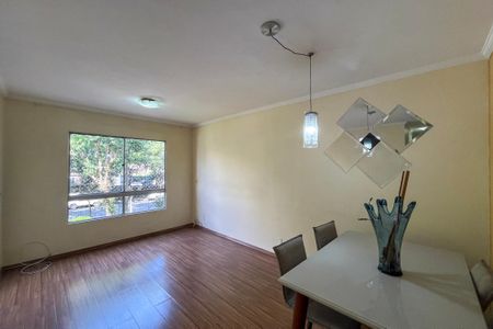 Apartamento para alugar com 62m², 2 quartos e 1 vagaSala