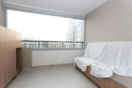 Apartamento à venda com 42m², 2 quartos e sem vaga Apartamento à venda com 42m², 2 quartos e sem vagaVaranda