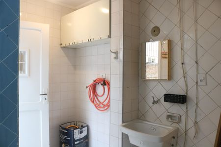 Casa para alugar com 102m², 2 quartos e 1 vagaÁrea de Serviço