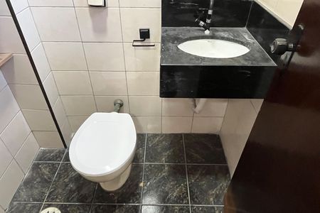 Apartamento para alugar com 86m², 2 quartos e 1 vaga Apartamento para alugar com 86m², 2 quartos e 1 vagaBanheiro de serviço