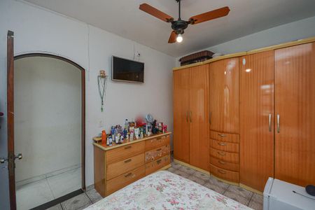 Casa à venda com 400m², 3 quartos e 2 vagas Casa à venda com 400m², 3 quartos e 2 vagasQuarto 1