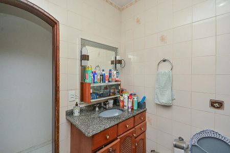 Casa à venda com 400m², 3 quartos e 2 vagas Casa à venda com 400m², 3 quartos e 2 vagasBanheiro