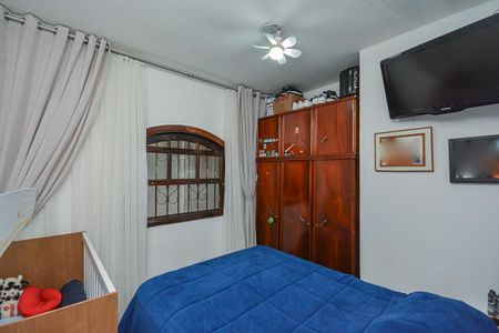 Casa à venda com 400m², 3 quartos e 2 vagas Casa à venda com 400m², 3 quartos e 2 vagasQuarto 3