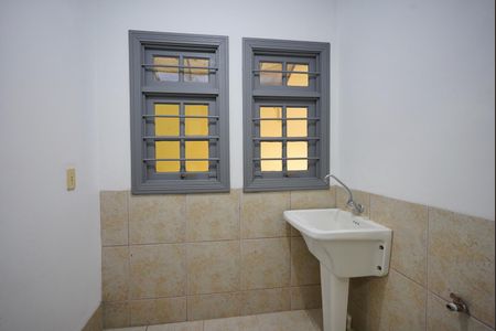 Cozinha e Área de Serviço de casa à venda com 2 quartos, 135m² em Santana, Porto Alegre