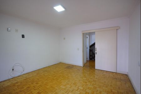 Casa para alugar com 135m², 2 quartos e 3 vagas Casa para alugar com 135m², 2 quartos e 3 vagasQuarto 2