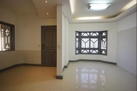 Sala de casa à venda com 2 quartos, 135m² em Santana, Porto Alegre