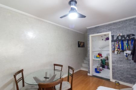 Sala de casa de condomínio à venda com 2 quartos, 54m² em Vila Inglesa, São Paulo