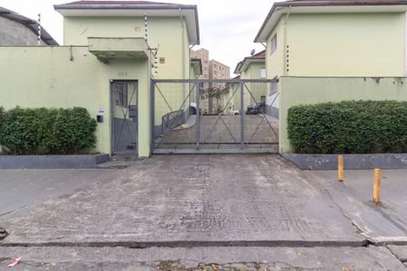 Casa de condomínio à venda com 54m², 2 quartos e 1 vagaFachada