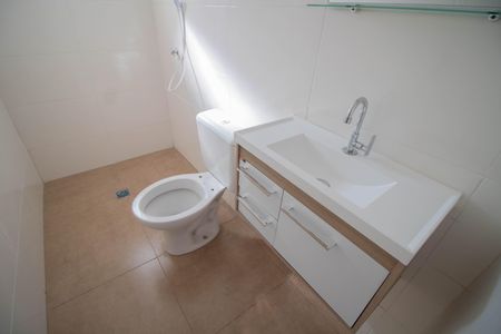 Casa para alugar com 70m², 2 quartos e sem vaga Casa para alugar com 70m², 2 quartos e sem vagaBANHEIRO