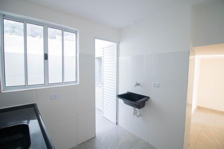 Casa para alugar com 70m², 2 quartos e sem vaga Casa para alugar com 70m², 2 quartos e sem vagaCOZINHA E ÁREA DE SERVIÇO