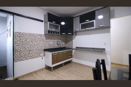 Casa para alugar com 100m², 2 quartos e 1 vaga
