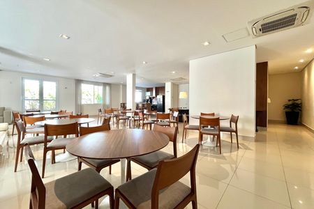 Apartamento à venda com 77m², 2 quartos e 2 vagas Apartamento à venda com 77m², 2 quartos e 2 vagasÁrea comum - Salão de festas