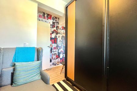 Apartamento à venda com 77m², 2 quartos e 2 vagas Apartamento à venda com 77m², 2 quartos e 2 vagasCloset da suíte