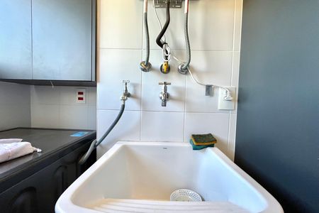 Apartamento à venda com 77m², 2 quartos e 2 vagas Apartamento à venda com 77m², 2 quartos e 2 vagasÁrea de Serviço