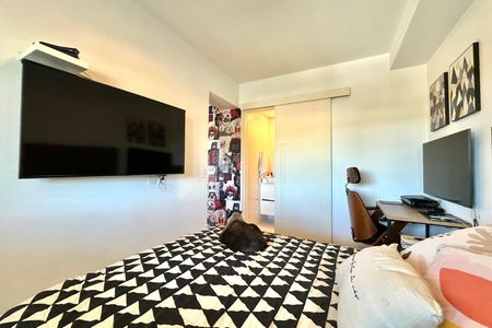 Apartamento à venda com 77m², 2 quartos e 2 vagas Apartamento à venda com 77m², 2 quartos e 2 vagasSuite