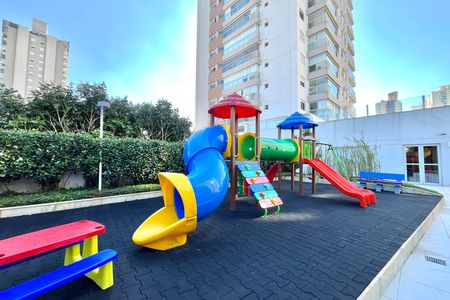 Apartamento à venda com 77m², 2 quartos e 2 vagas Apartamento à venda com 77m², 2 quartos e 2 vagasÁrea comum - Playground