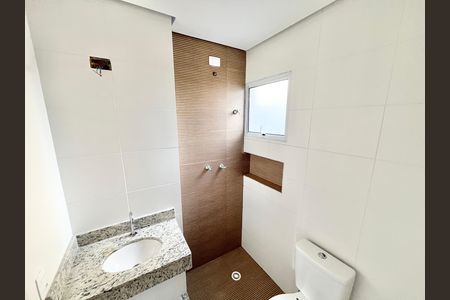 Casa de condomínio à venda com 124m², 3 quartos e 2 vagas Casa de condomínio à venda com 124m², 3 quartos e 2 vagasBanheiro da Suíte 1