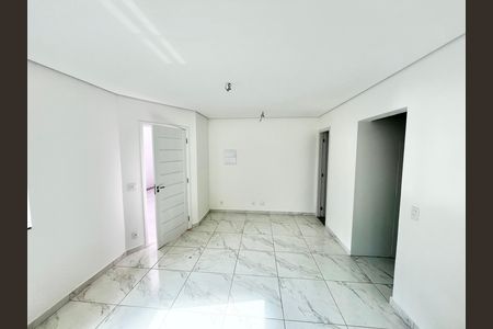 Sala de casa de condomínio à venda com 3 quartos, 124m² em Jardim Santa Ines, São Paulo