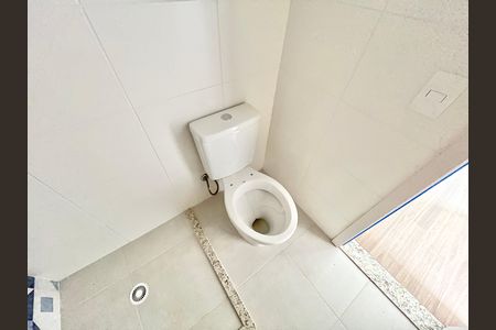 Casa de condomínio à venda com 124m², 3 quartos e 2 vagas Casa de condomínio à venda com 124m², 3 quartos e 2 vagasBanheiro